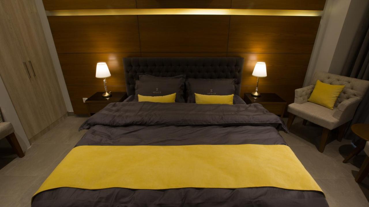 Space Luxury Rental Suites Ravalpindi Kültér fotó