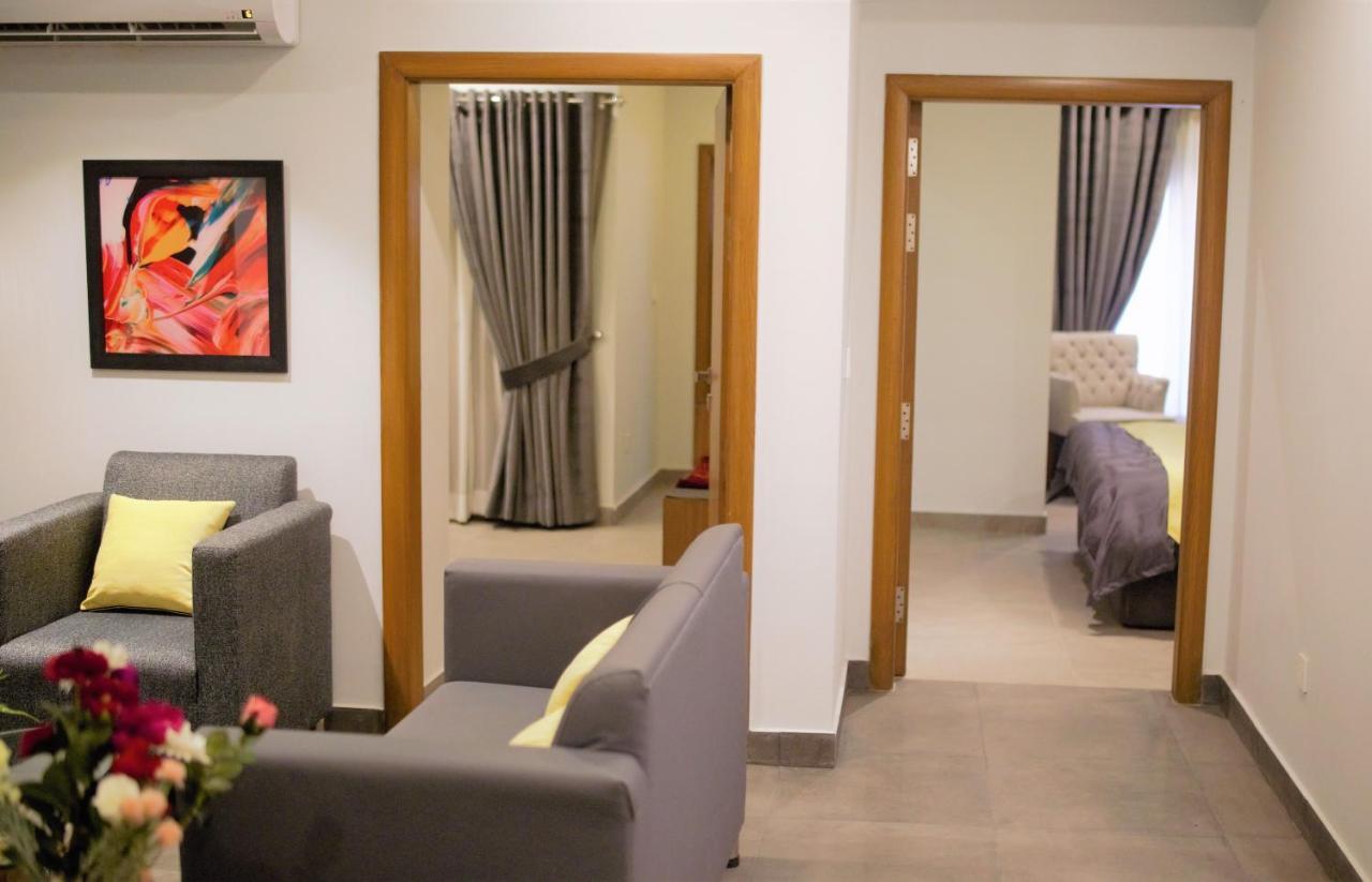 Space Luxury Rental Suites Ravalpindi Kültér fotó