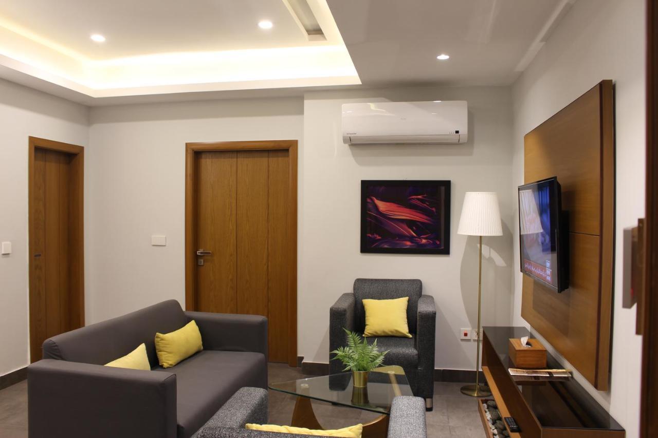 Space Luxury Rental Suites Ravalpindi Kültér fotó